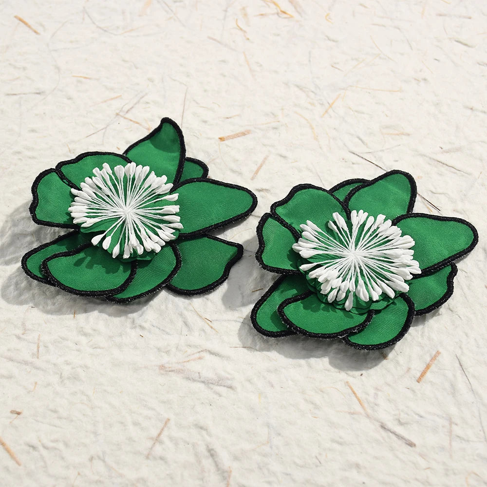 Contrast Flower Earrings